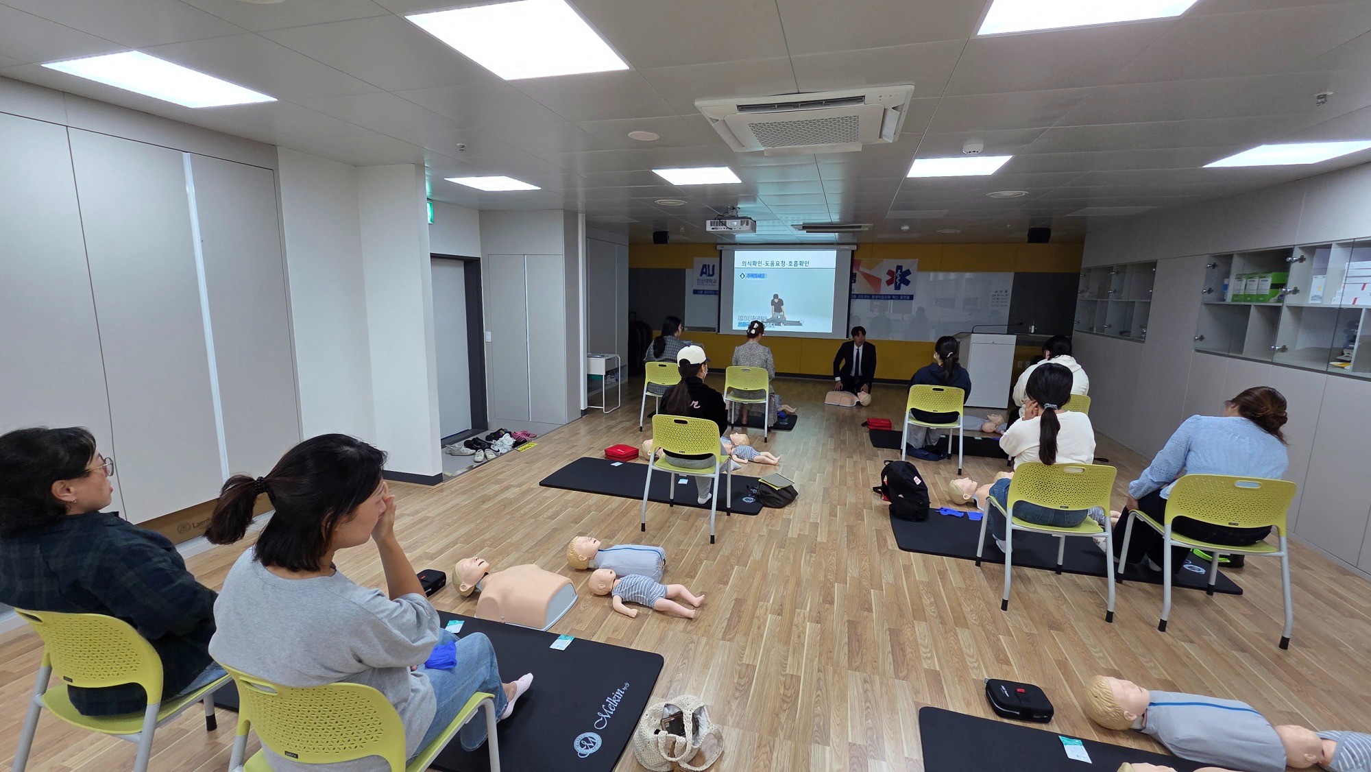 KakaoTalk_20261001_165208252_06.jpg